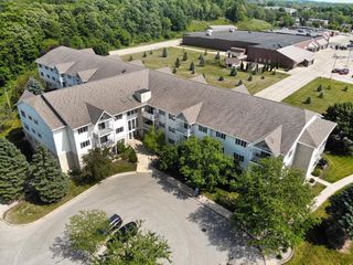 715 Canterberry COURT #102, West Bend, WI 53090