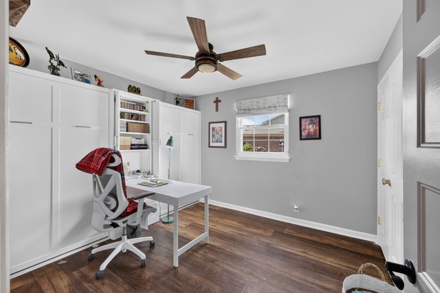 1046 Todd Preis Dr, Nashville, TN 37221
