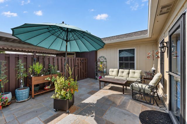 1046 Todd Preis Dr, Nashville, TN 37221