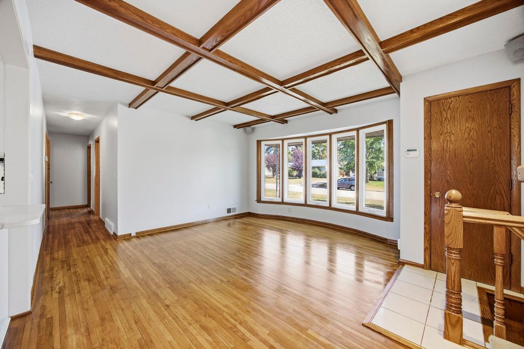 7710 Quincy Street NE, Spring Lake Park, MN 55432 — photo 2