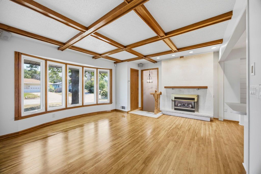 7710 Quincy Street NE, Spring Lake Park, MN 55432 — photo 3