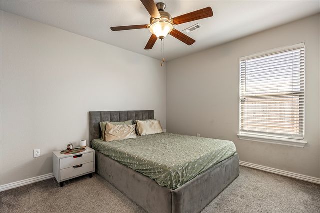 450 Holly Street, Centerton, AR 72719