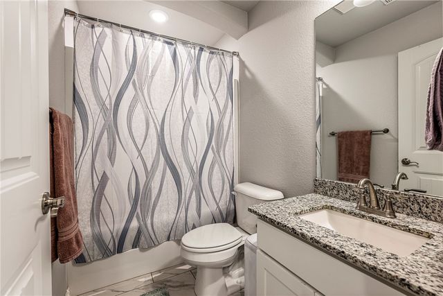 450 Holly Street, Centerton, AR 72719