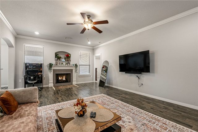 450 Holly Street, Centerton, AR 72719