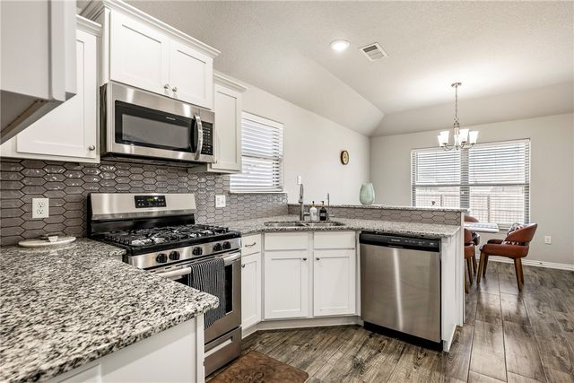 450 Holly Street, Centerton, AR 72719