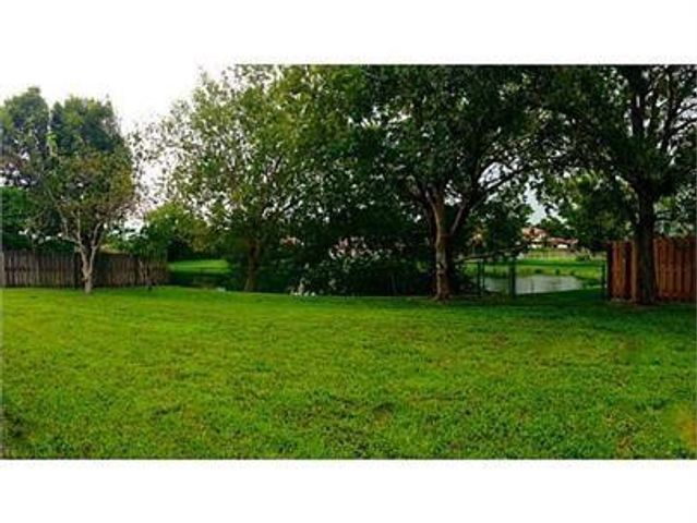 15821 E Wind Circle, Sunrise, FL 33326