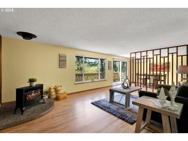 5080 SARATOGA St, Eugene, OR 97405