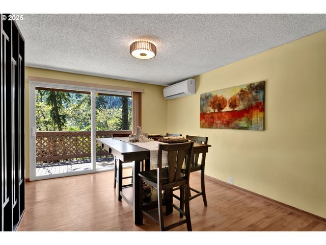 5080 SARATOGA St, Eugene, OR 97405