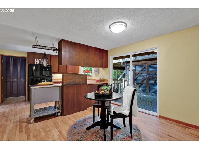 5080 SARATOGA St, Eugene, OR 97405