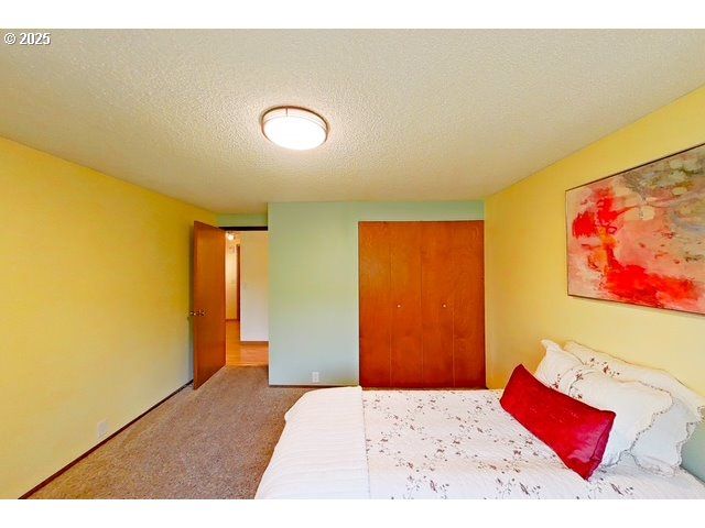 5080 SARATOGA St, Eugene, OR 97405