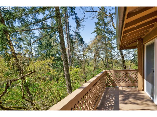 5080 SARATOGA St, Eugene, OR 97405