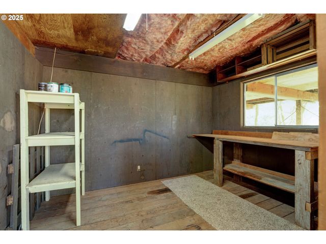 5080 SARATOGA St, Eugene, OR 97405