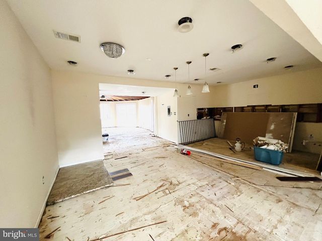 304 W COLLINGS DRIVE, Williamstown, NJ 08094