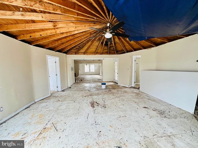 304 W COLLINGS DRIVE, Williamstown, NJ 08094