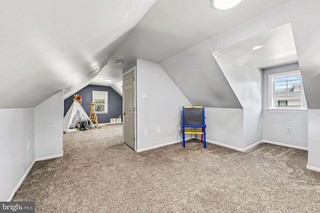 26 S BARRY AVE, Norristown, PA 19403