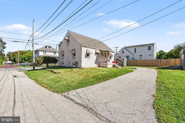 26 S BARRY AVE, Norristown, PA 19403