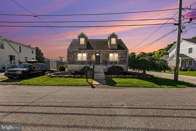 26 S BARRY AVE, Norristown, PA 19403
