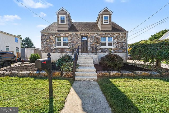 26 S BARRY AVE, Norristown, PA 19403