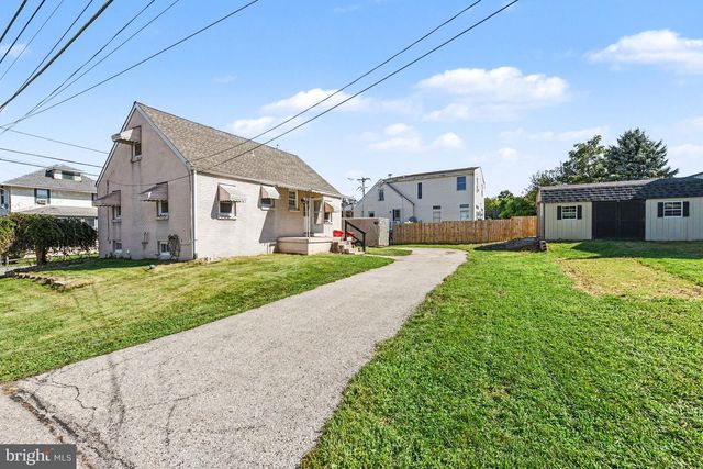 26 S BARRY AVE, Norristown, PA 19403