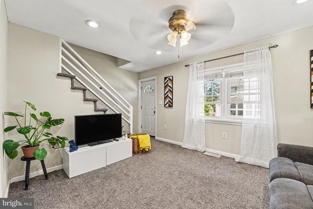 26 S BARRY AVE, Norristown, PA 19403