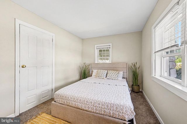 26 S BARRY AVE, Norristown, PA 19403