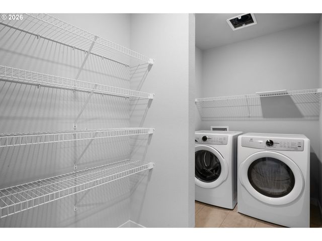 12089 Se Majestic Falls Ave, Happy Valley, OR 97086