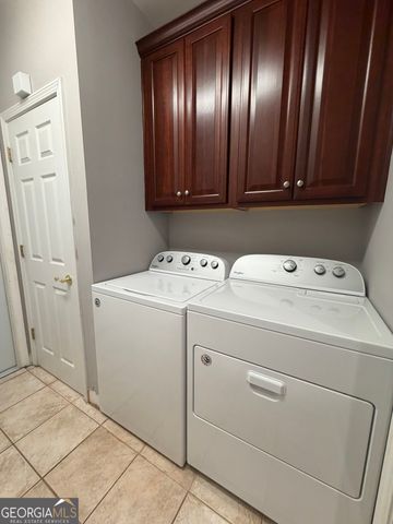 2100 Village Lane, Roswell, GA 30075