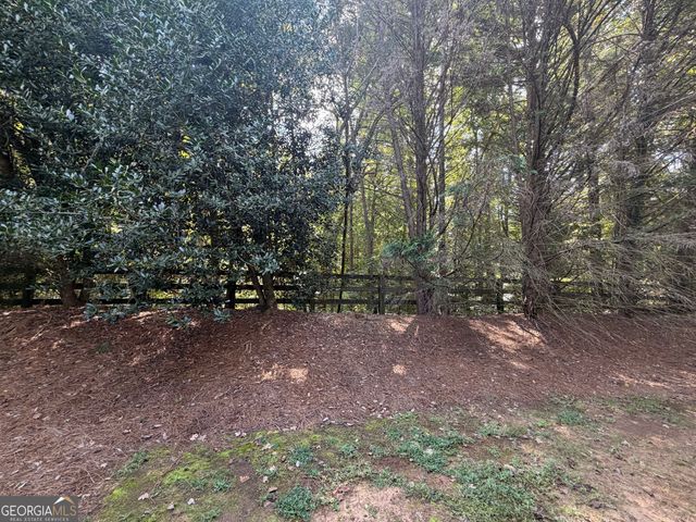 2100 Village Lane, Roswell, GA 30075