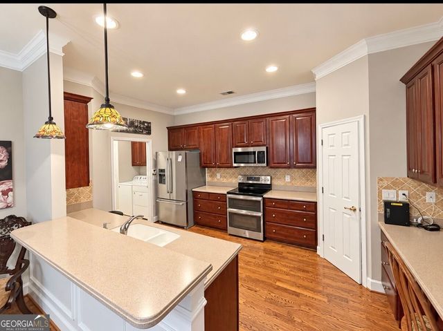 2100 Village Lane, Roswell, GA 30075