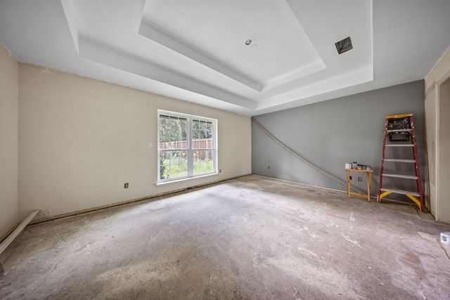 8724 Racquet Club Drive, Fort Worth, TX 76120