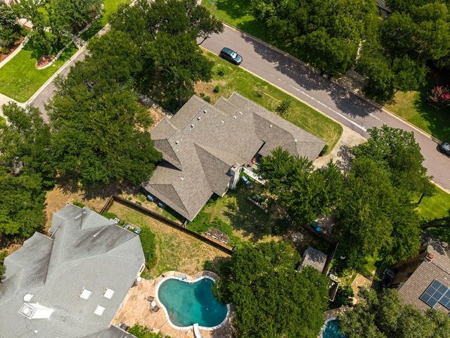 8724 Racquet Club Drive, Fort Worth, TX 76120