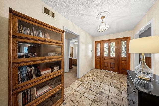 8724 Racquet Club Drive, Fort Worth, TX 76120