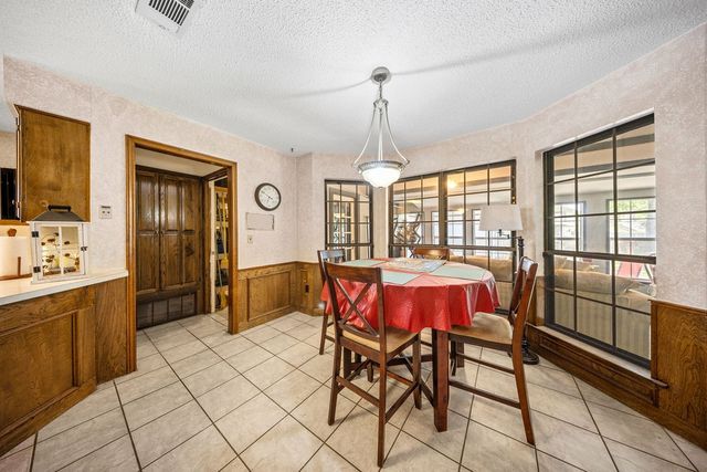 8724 Racquet Club Drive, Fort Worth, TX 76120