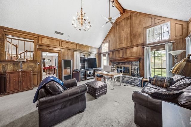 8724 Racquet Club Drive, Fort Worth, TX 76120