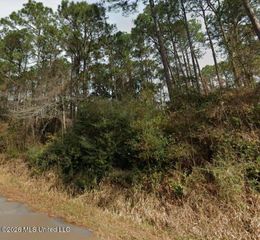 W Pine Street, Ocean Springs, MS 39564