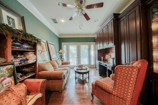 402 Moccasin Trail, Kilgore, TX 75662