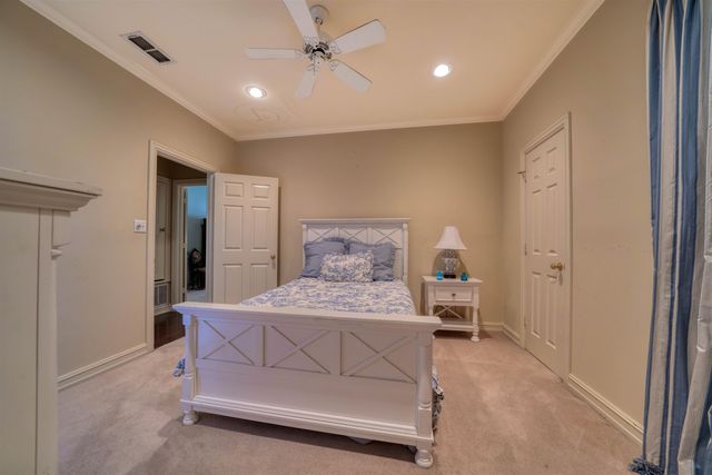 402 Moccasin Trail, Kilgore, TX 75662