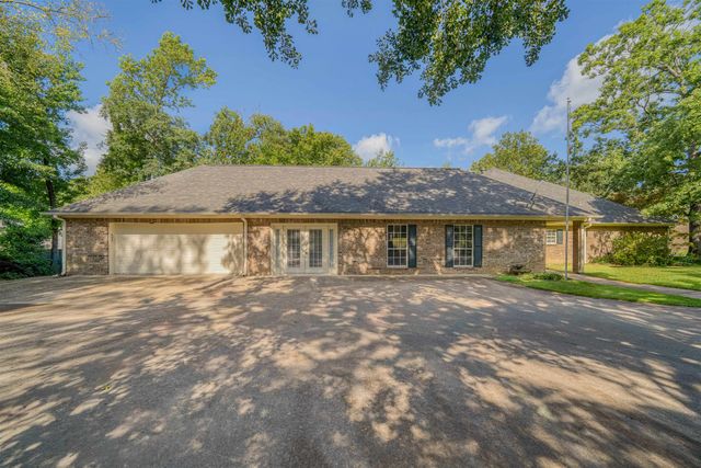 402 Moccasin Trail, Kilgore, TX 75662