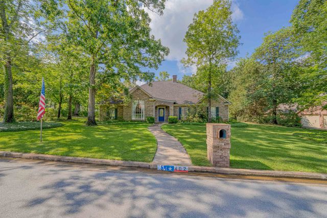 402 Moccasin Trail, Kilgore, TX 75662