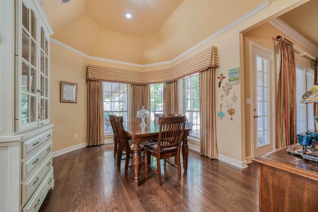 402 Moccasin Trail, Kilgore, TX 75662