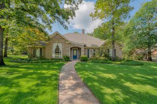 402 Moccasin Trail, Kilgore, TX 75662