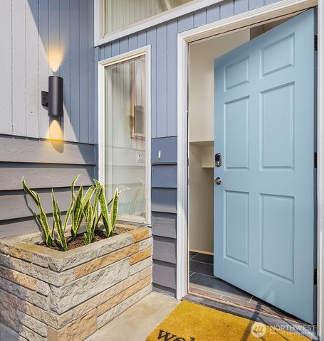 12324 11th Avenue NE, Seattle, WA 98125