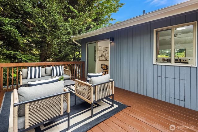 12324 11th Avenue NE, Seattle, WA 98125