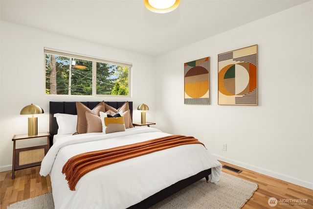 12324 11th Avenue NE, Seattle, WA 98125