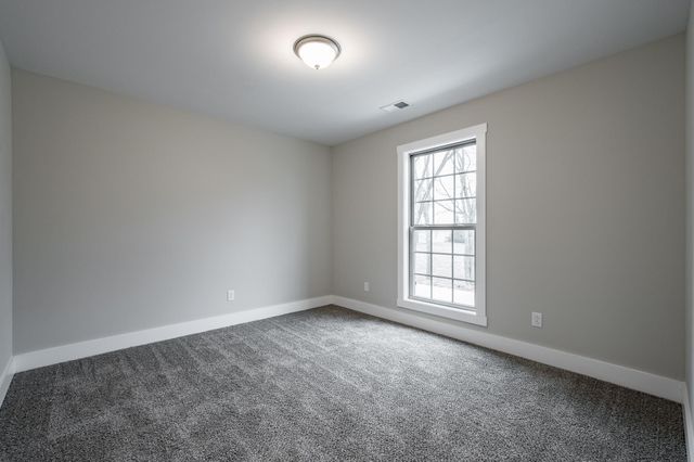 5624 Maples Retreat Dr, Murfreesboro, TN 37127