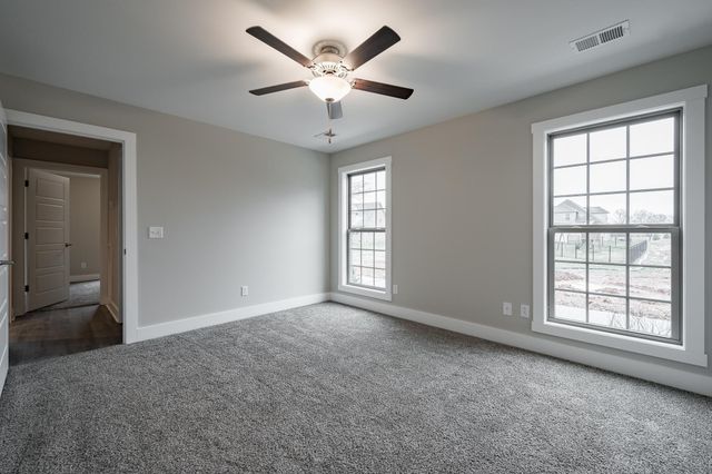 5624 Maples Retreat Dr, Murfreesboro, TN 37127