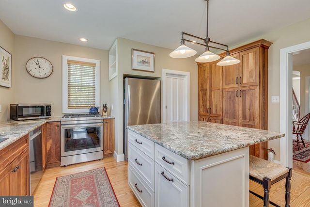 10 CHESTERFIELD GEORGETOWN RD, Chesterfield, NJ 08515