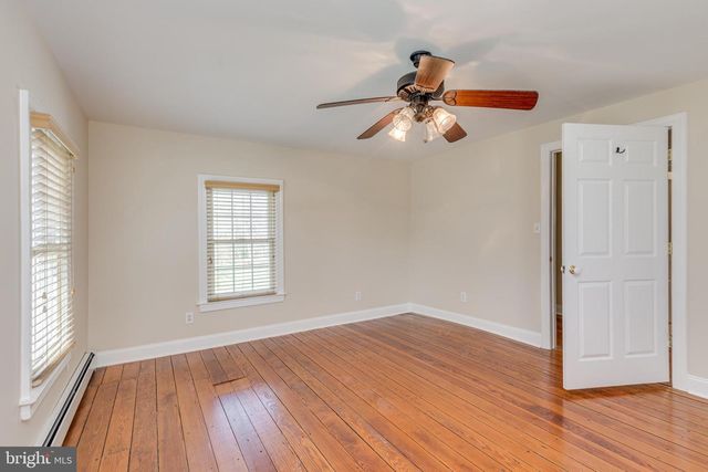 10 CHESTERFIELD GEORGETOWN RD, Chesterfield, NJ 08515