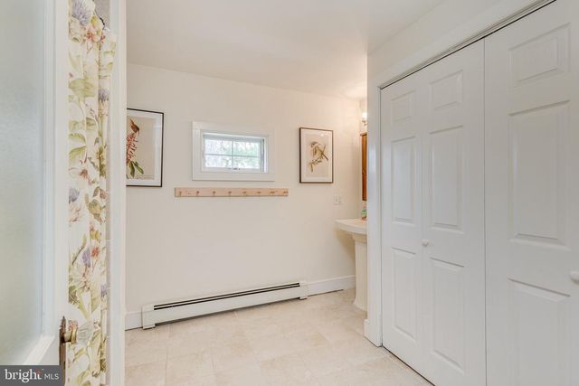 10 CHESTERFIELD GEORGETOWN RD, Chesterfield, NJ 08515