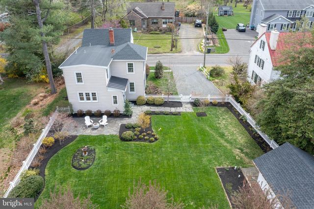 10 CHESTERFIELD GEORGETOWN RD, Chesterfield, NJ 08515